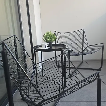 Emma's With Free Parking Bratysława